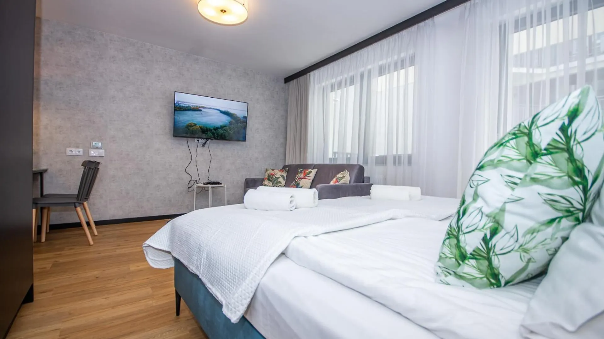 Aparthotel Inpoint Apartments G15 Near Old Town & Kazimierz District & Parking Option Krakow