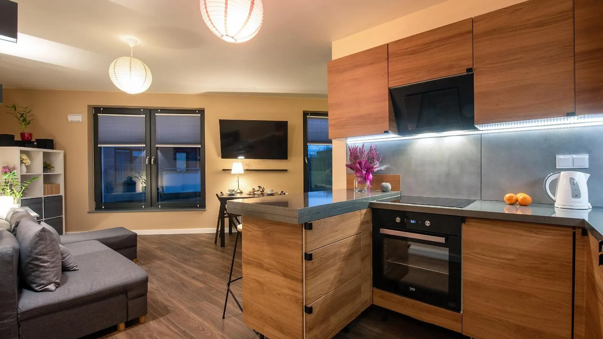Aparthotel Inpoint Apartments G15 Near Old Town & Kazimierz District & Parking Option Krakow