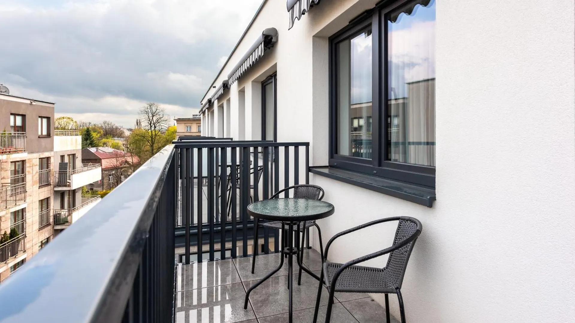 Inpoint Apartments G15 Near Old Town & Kazimierz District & Parking Option Krakow